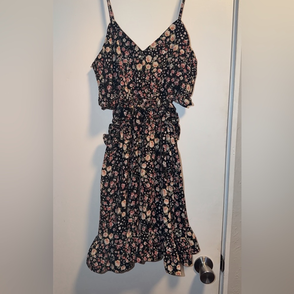 Privy Black Floral Patterned Dress